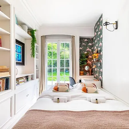 Entire 430 Sqm - 17 Bedrooms, 19 Beds, Des Ammonites *