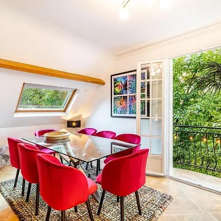 Entire 430 Sqm - 17 Bedrooms, 19 Beds, Des Ammonites فيلة *