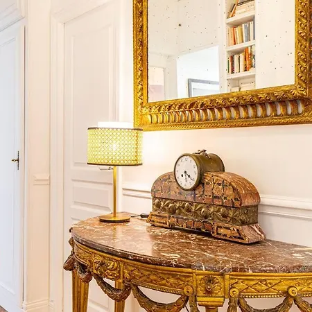 Entire 430 Sqm - 17 Bedrooms, 19 Beds, Des Ammonites فيلة *